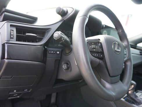 Used 2022 Lexus ES 350 w/ Premium Package FWD image 12