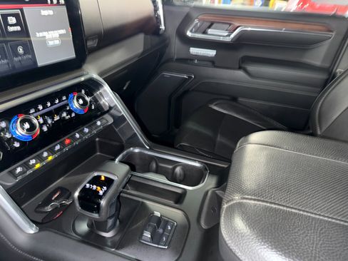 Used 2023 GMC Sierra 1500 Denali w/ Denali Carbonpro Edition image 35