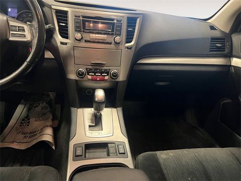 Used 2013 Subaru Legacy 2.5i Premium image 11