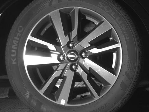 Used 2025 Nissan Versa SV FWD image 18