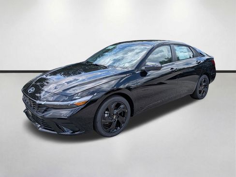 New 2026 Hyundai Elantra SEL Sport FWD image 8