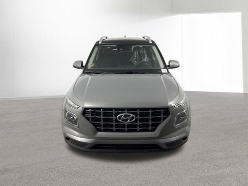 Used 2020 Hyundai Venue SEL image 30