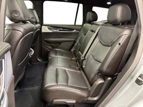 Used 2023 Cadillac XT6 Premium Luxury image 10
