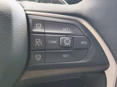 New 2026 Jeep Grand Cherokee Altitude AWD/4WD image 26