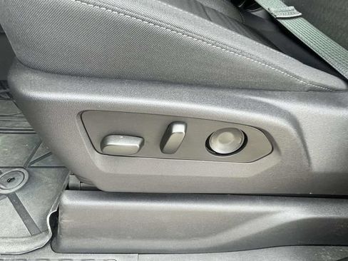Used 2024 Chevrolet Silverado 1500 Custom w/ Turbomax Blackout Package AWD/4WD image 15