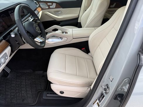 Certified 2024 Mercedes-Benz GLS 450 4MATIC image 10
