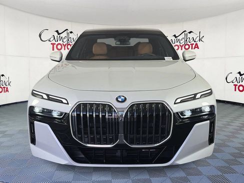 Used 2024 BMW 740i RWD image 2