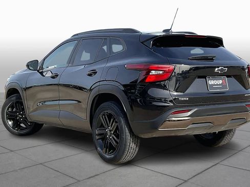 Used 2024 Chevrolet Trax ACTIV w/ Sunroof Package image 13