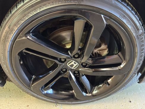 Used 2018 Honda Accord Sport image 35