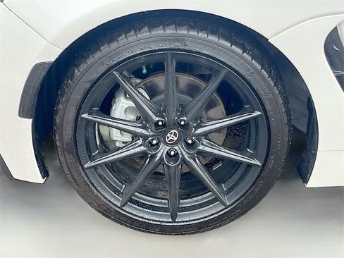 Used 2025 Toyota GR86 Premium image 29