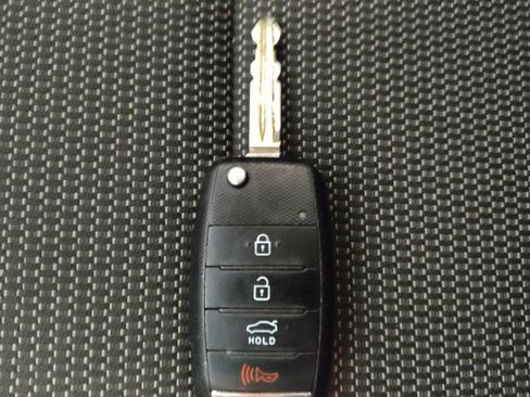 Used 2017 Kia Forte LX FWD image 32