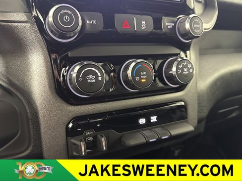 New 2025 RAM 2500 Tradesman w/ Chrome Appearance Group AWD/4WD image 22