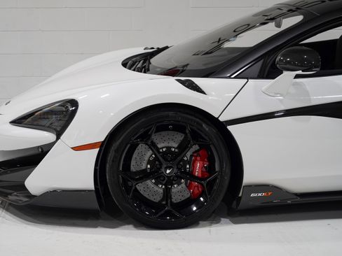Used 2019 McLaren 600LT RWD image 33