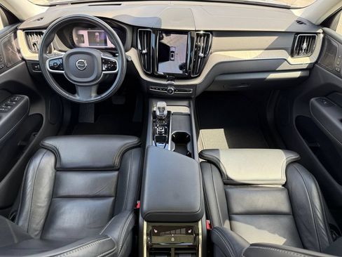 Used 2022 Volvo XC60 B5 Inscription w/ Advanced Package AWD/4WD image 12