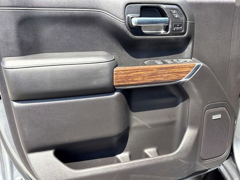 Certified 2021 Chevrolet Silverado 1500 High Country w/ Technology Package image 18