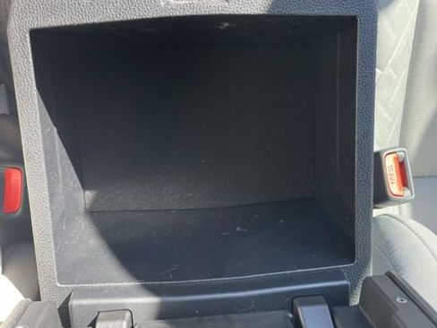 Used 2025 Toyota Tacoma SR5 RWD image 38