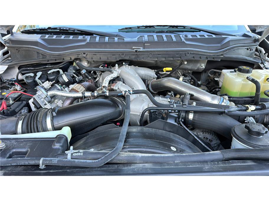 Used 2022 Ford F450 Platinum w/ FX4 Off-Road Package AWD/4WD image 30