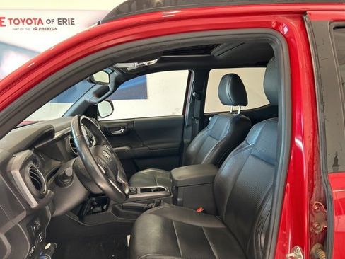 Used 2021 Toyota Tacoma 4x4 Double Cab image 16