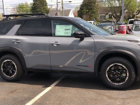 New 2026 Nissan Pathfinder Rock Creek w/ Rock Creek Premium Package AWD/4WD image 8
