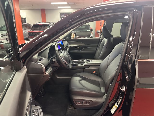 Certified 2026 Toyota Grand Highlander AWD image 10