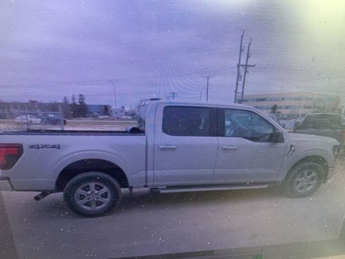 Used 2024 Ford F150 XLT image 4