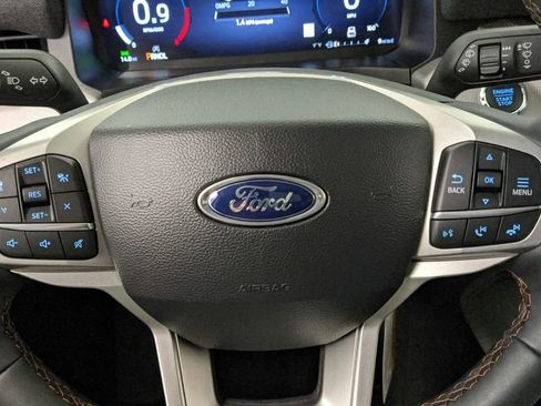 New 2025 Ford Explorer Active w/ Active Comfort Package image 29