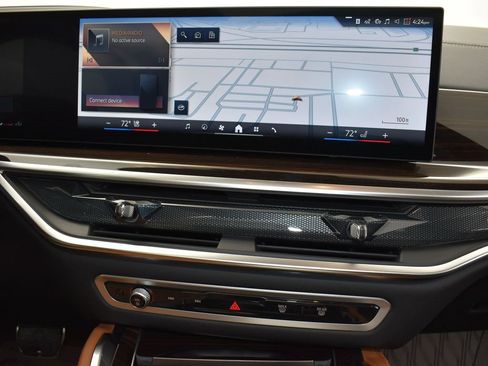 New 2026 BMW X6 xDrive40i w/ Climate Comfort Package image 28