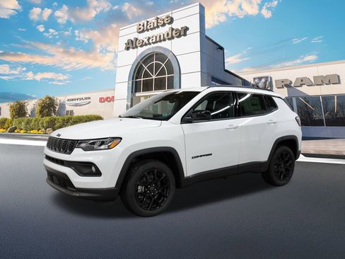 New 2026 Jeep Compass Latitude image 11