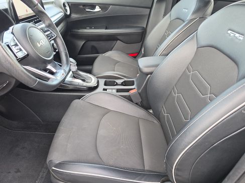 Used 2022 Kia Forte GT-Line w/ GT-Line Technology Package FWD image 8