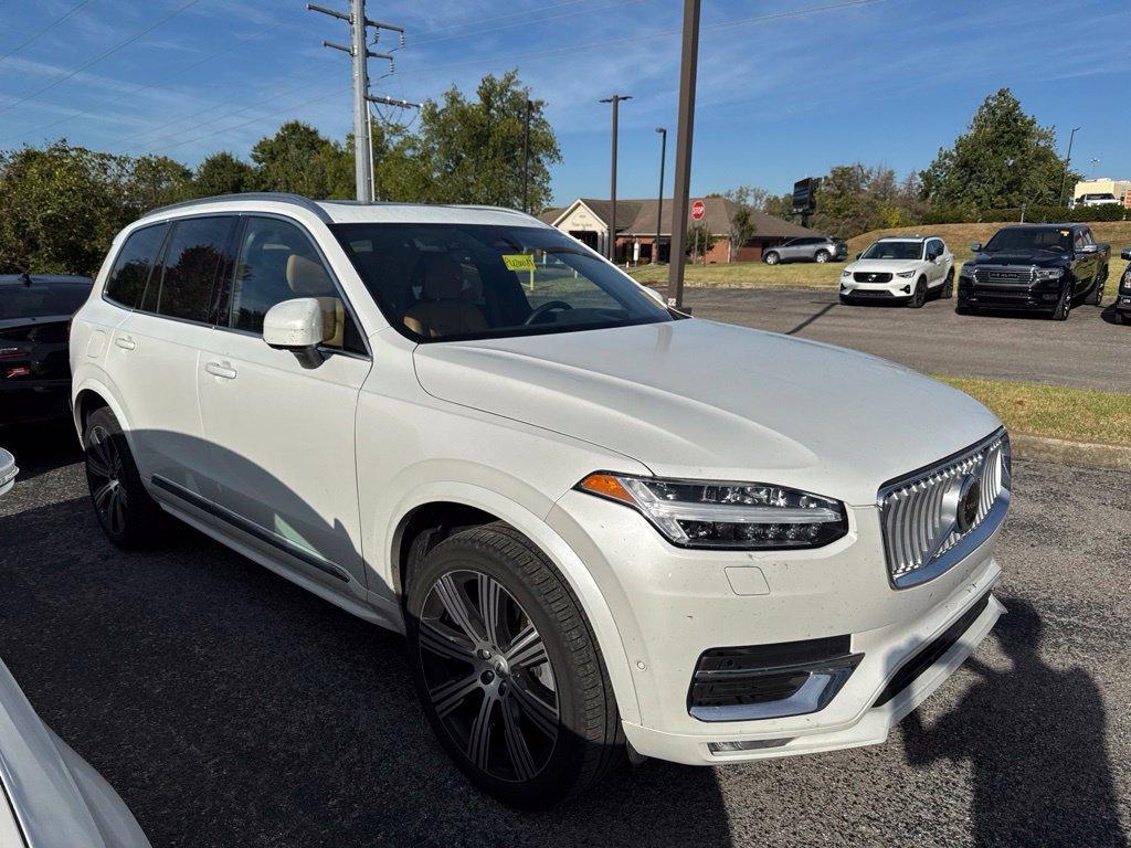 Used 2024 Volvo XC90 B6 Ultimate w/ Protection Package Premier AWD/4WD image 3