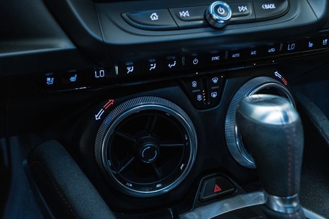 Used 2017 Chevrolet Camaro ZL1 RWD image 27