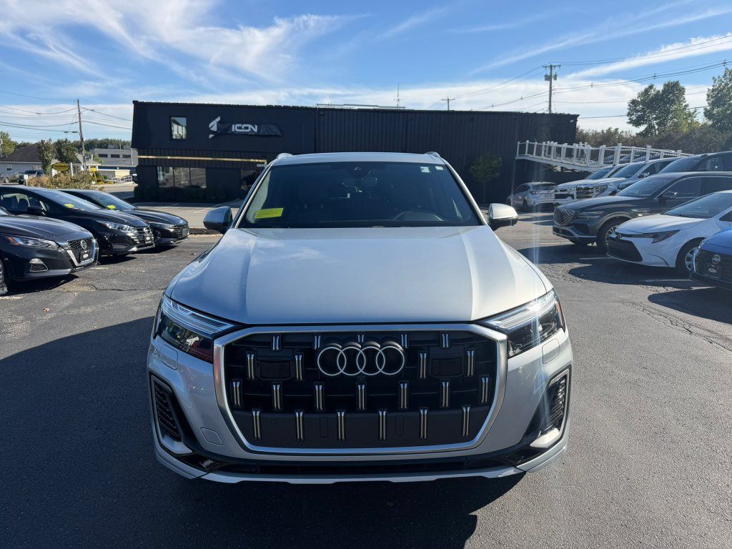Used 2025 Audi Q7 3.0T Premium Plus AWD/4WD image 8
