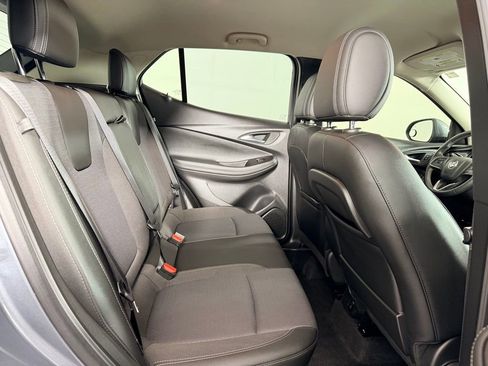 Used 2022 Buick Encore GX Select w/ Sport Touring Package image 32