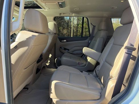 Used 2019 GMC Yukon SLT w/ Open Road Package RWD image 18