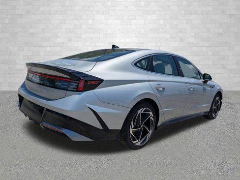 New 2026 Hyundai Sonata SEL FWD image 2