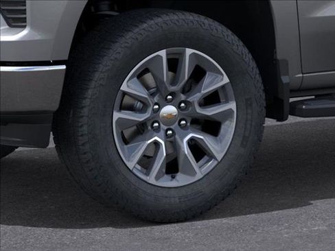 New 2026 Chevrolet Silverado 1500 LT w/ Z71 Off-Road Package AWD/4WD image 9