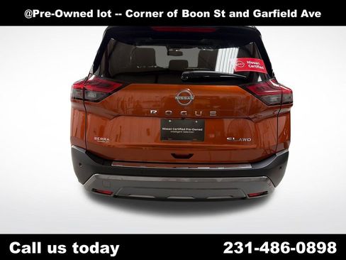 Used 2023 Nissan Rogue SL AWD/4WD image 4