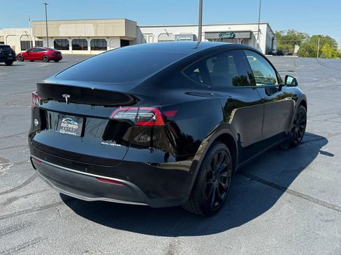 Used 2021 Tesla Model Y Long Range AWD/4WD image 4