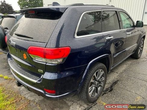 Used 2017 Jeep Grand Cherokee Overland AWD/4WD image 3