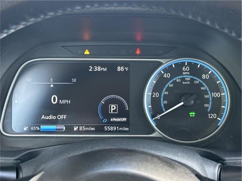 Used 2019 Nissan Leaf SV w/ SV All Weather Package FWD image 19