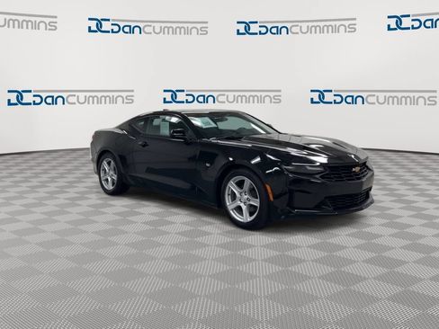 Used 2023 Chevrolet Camaro LT RWD image 2