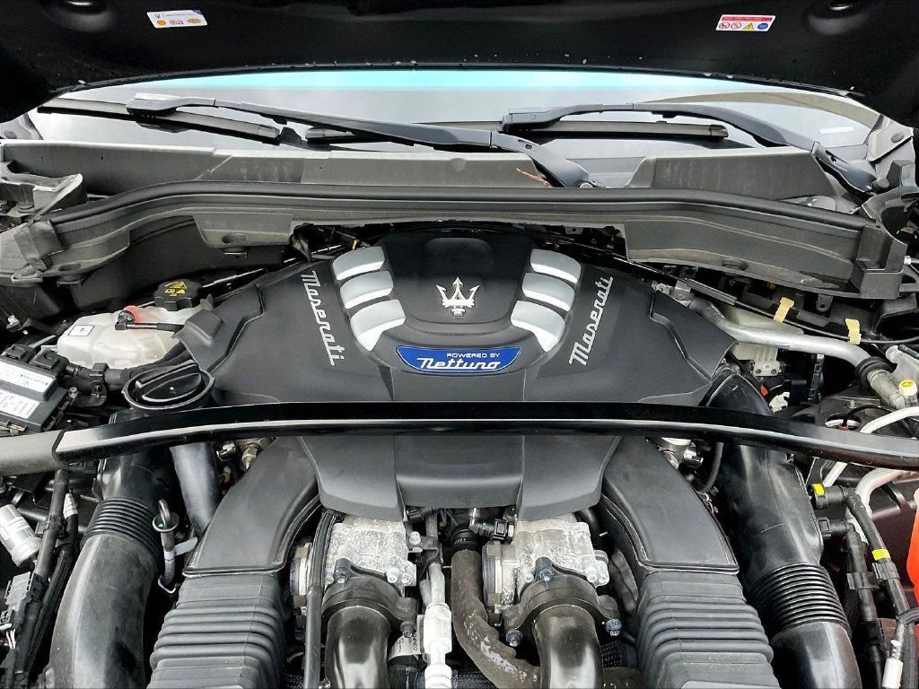Used 2023 Maserati Grecale Modena AWD/4WD image 30