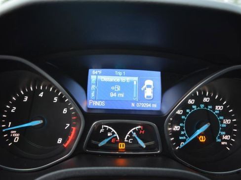 Used 2014 Ford Focus SE w/ Equipment Group 201A FWD image 22