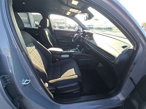 Used 2025 Honda HR-V Sport image 33