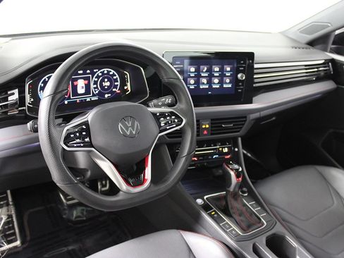 Used 2025 Volkswagen Jetta GLI Autobahn FWD image 7
