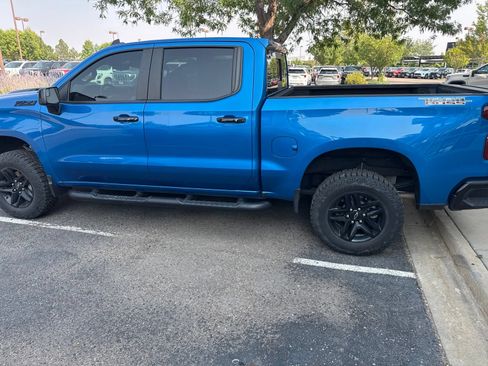 Used 2024 Chevrolet Silverado 1500 LT Trail Boss w/ Convenience Package II AWD/4WD image 1