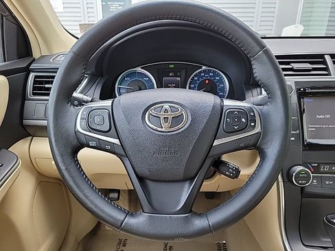 Used 2016 Toyota Camry XLE w/ Moonroof Package FWD image 20
