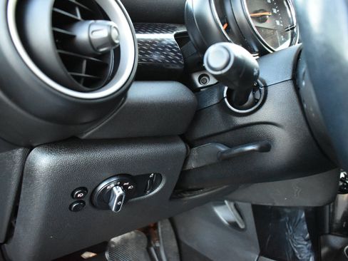 Used 2015 MINI Cooper S image 38