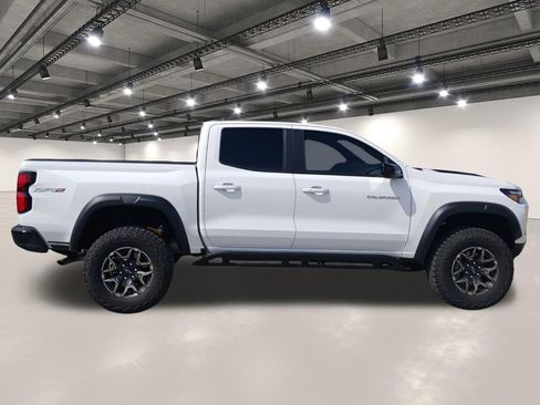 Used 2026 Chevrolet Colorado ZR2 w/ Technology Package image 17