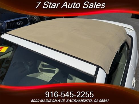 Used 2005 Ford Mustang GT Premium image 12